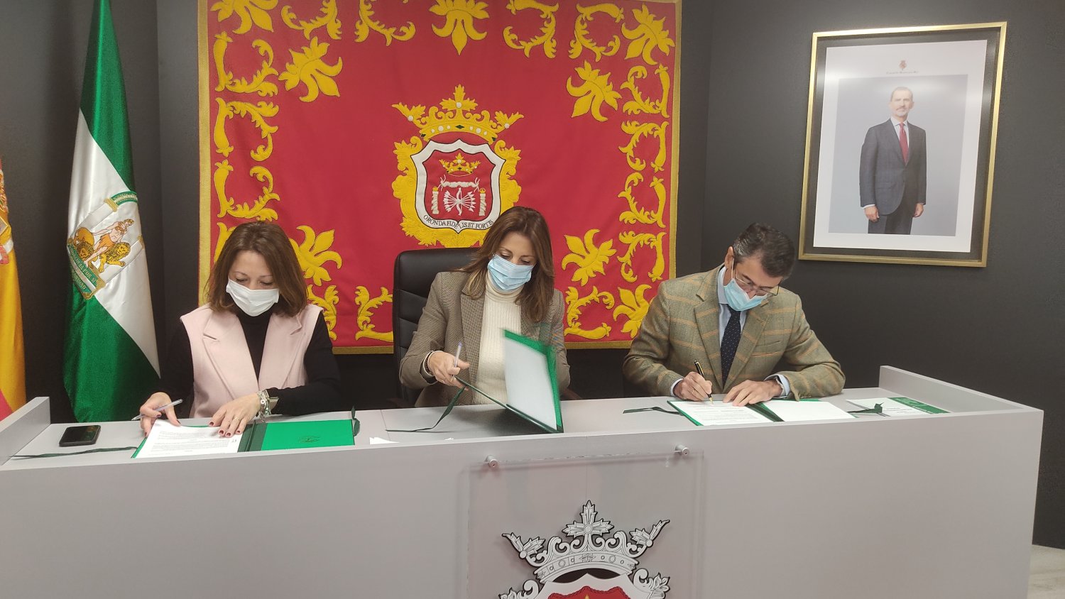 La Junta y Ronda firman la cesión del inmueble para la Oficina Comarcal Agraria