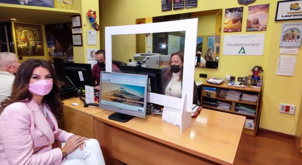 Turismo destaca su apoyo a pymes y autónomos para impulsar el sector turístico