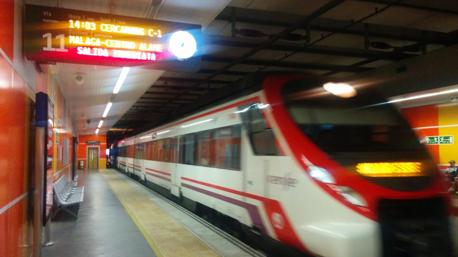 Renfe implanta un servicio de avisos en Twitter para los viajeros del Cercanías de Málaga