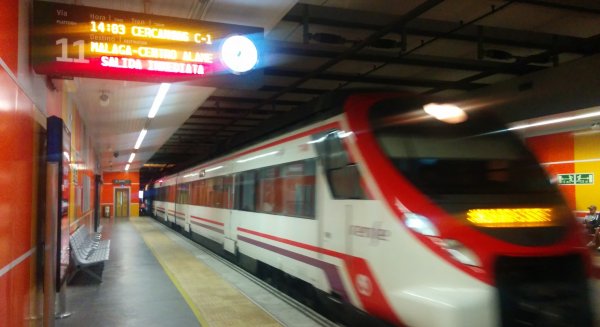 Renfe implanta un servicio de avisos en Twitter para los viajeros del Cercanías de Málaga
