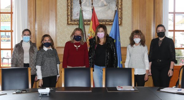 El Centro de Información al Pueblo Ucraniano de Marbella atiende a más de 200 personas