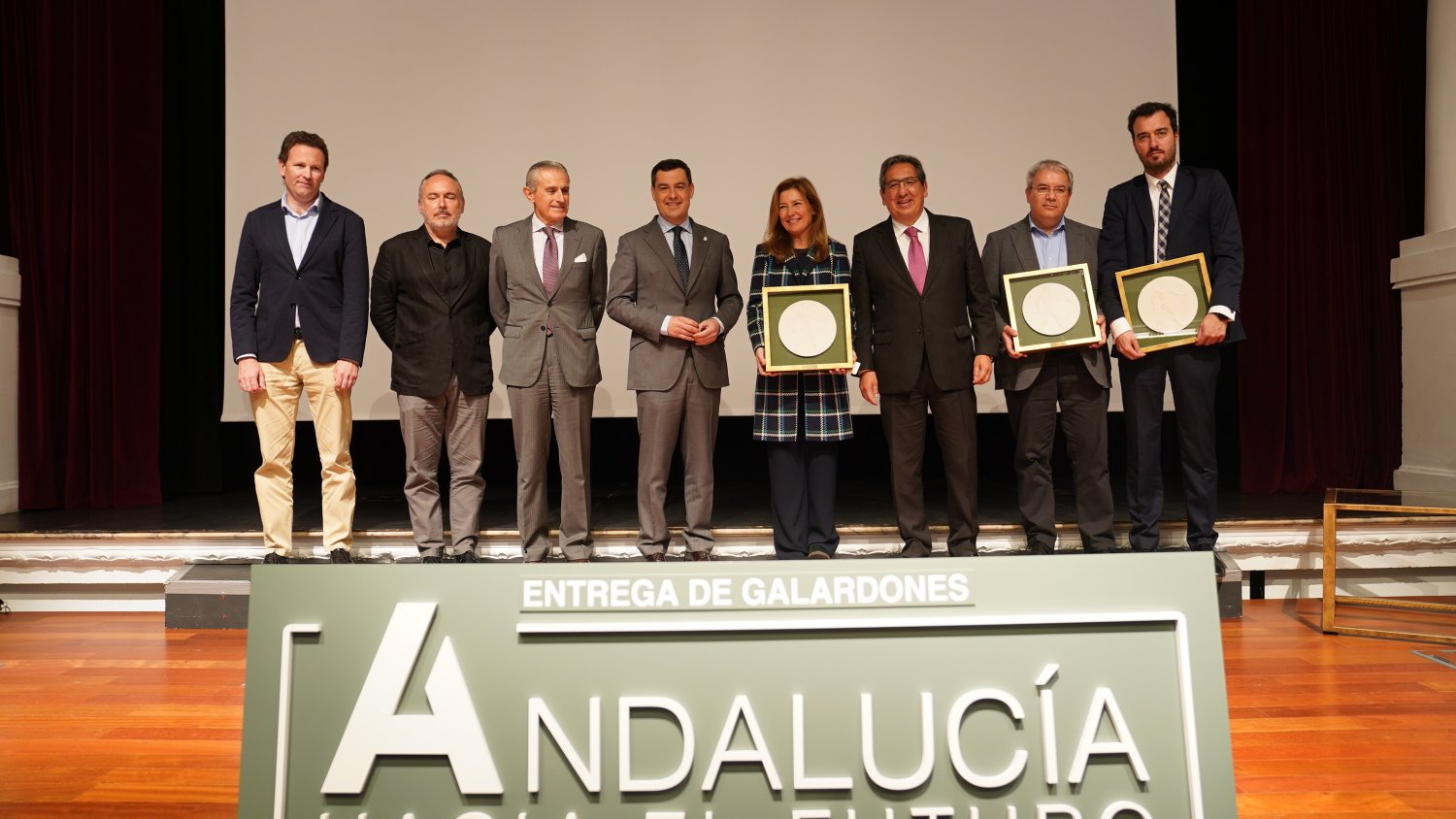 Moreno pide al Gobierno activar ya el Plan Nacional ante la escalada de precios
