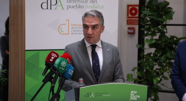 Bendodo: “Ser andalucista es defender a los transportistas y a los pescadores