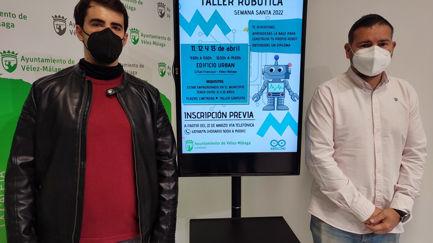 Vélez-Málaga acerca los jóvenes a la robótica con un taller de iniciación gratuito