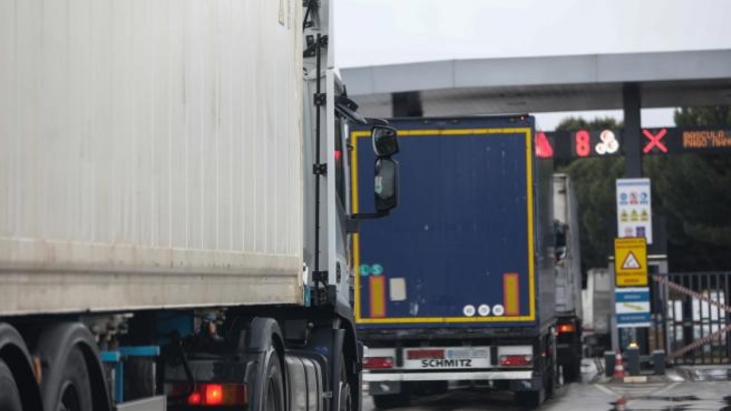 La huelga de transportistas comienza a perjudicar al sector alimentario
