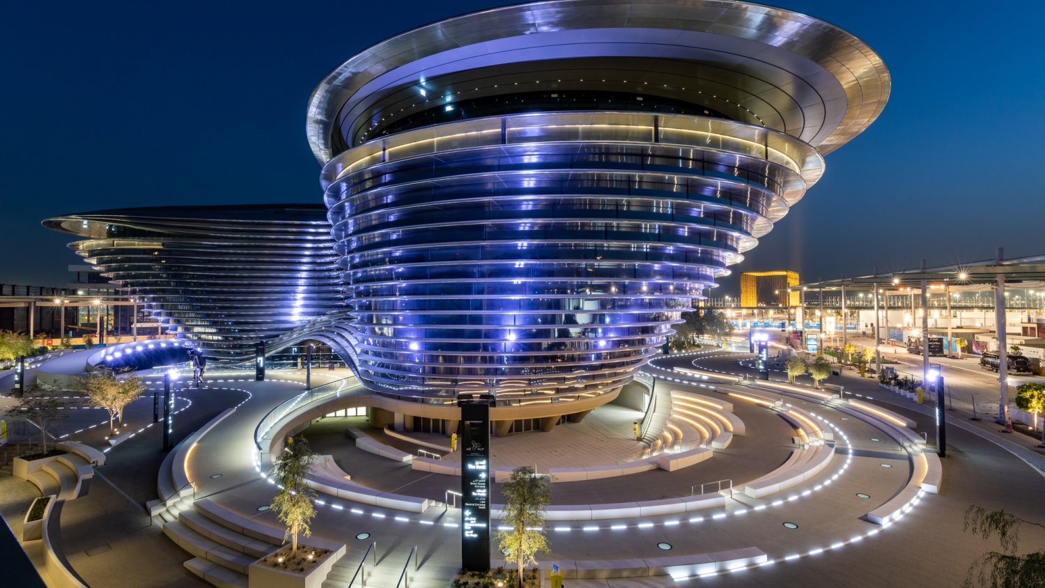 La Delegación Municipal en la Expo 2020 Dubái mantiene más de una decena de encuentros