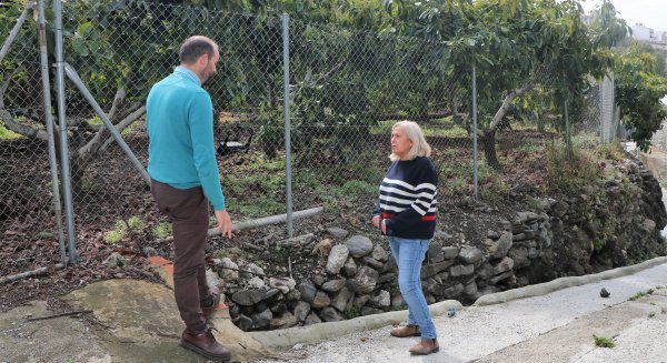 El Ayuntamiento de Torrox refuerza la ayuda al sector agrícola