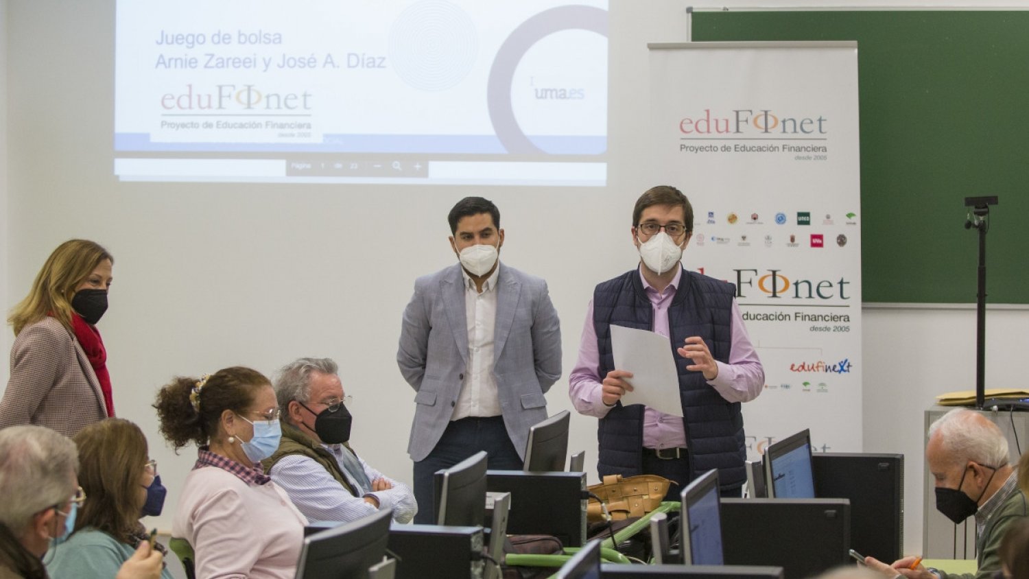 Edufinet y la UMA acercan la educación financiera a los mayores