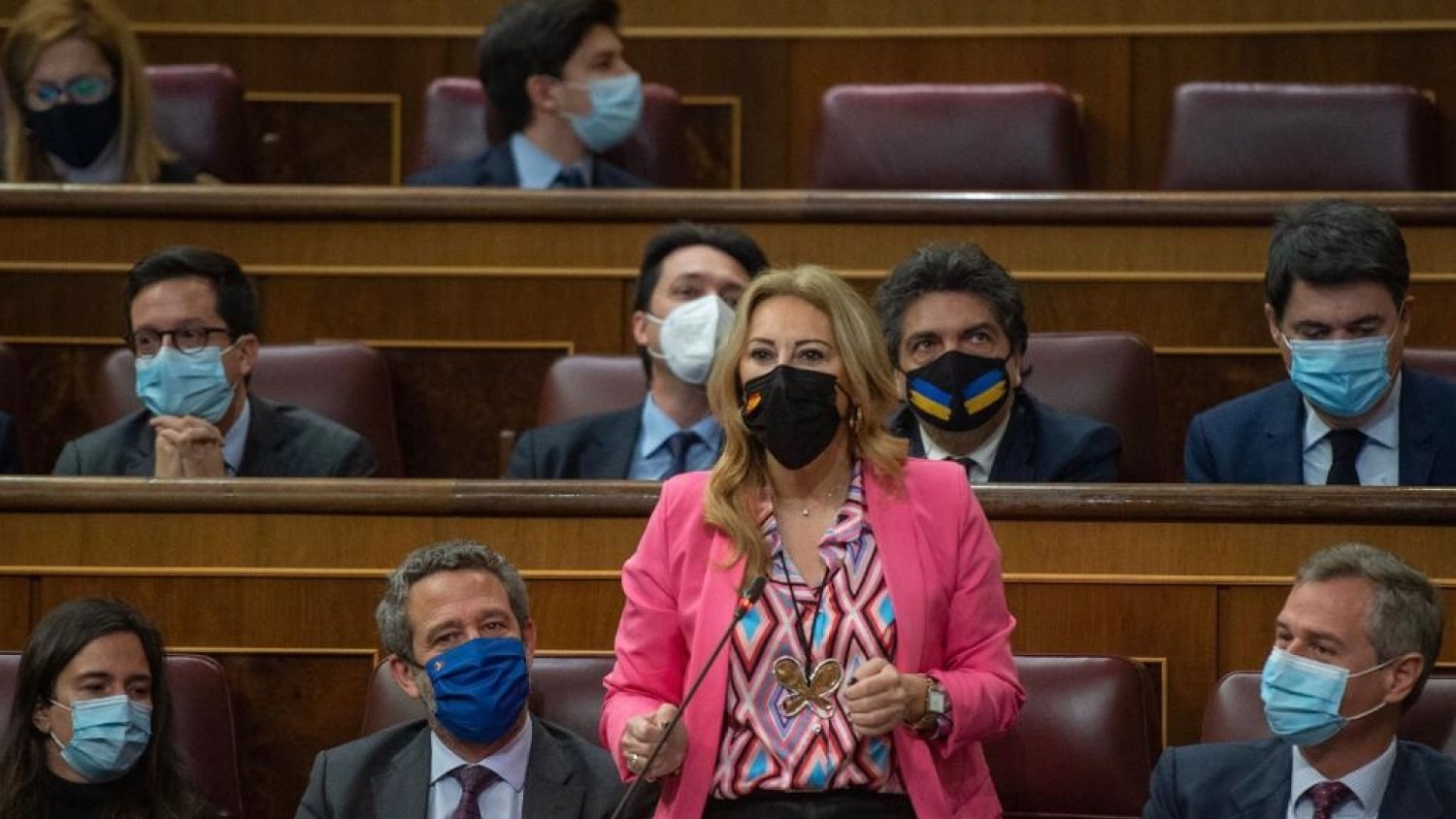 Carolina España exige a Díaz que baje los impuestos