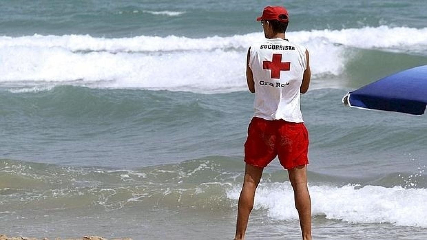 Cruz Roja organiza un curso de primeros auxilios y socorrismo acuático
