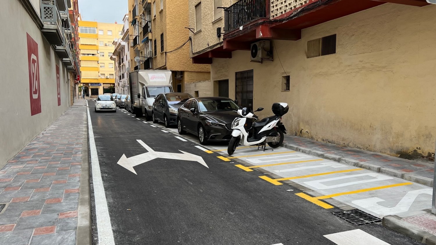 Fuengirola finaliza las obras de remodelación integral en la calle Brasil