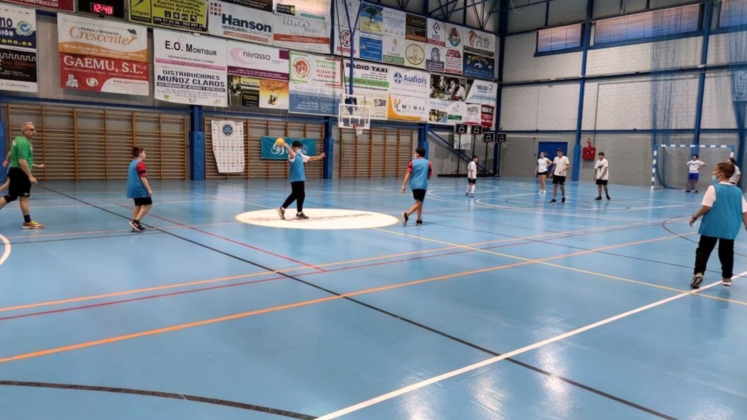 Estepona y la Fundación 24 Horas Deportivas reanudan las ligas de los Juegos Escolares