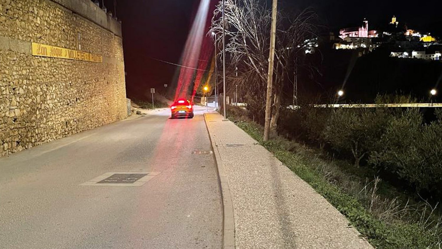 Antequera completa la primera fase del alumbrado en el camino de los Molinos
