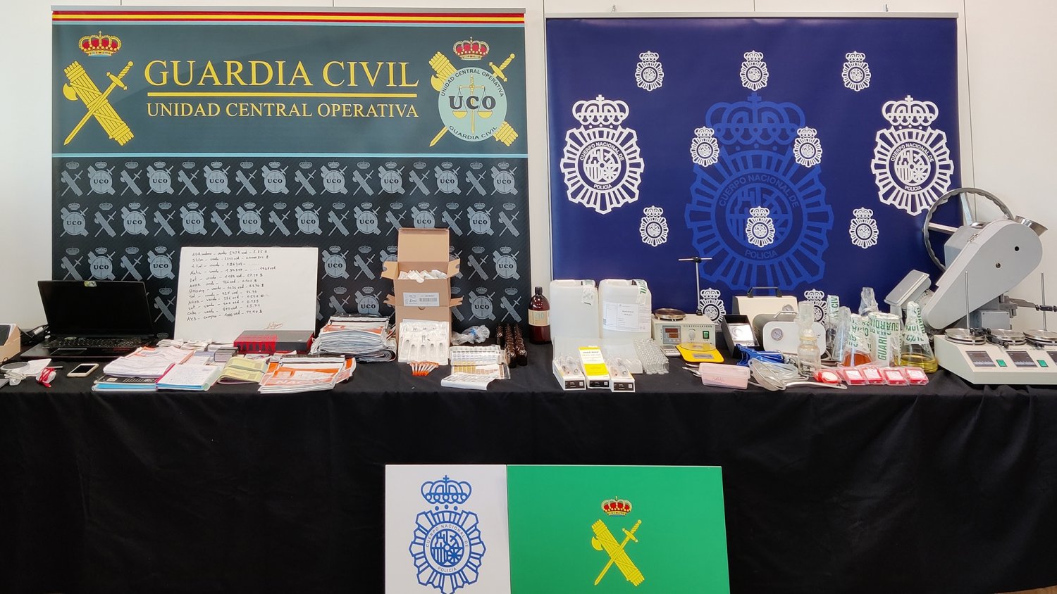 Desarticulada una red dedicada a la fabricación y al tráfico de sustancias dopantes
