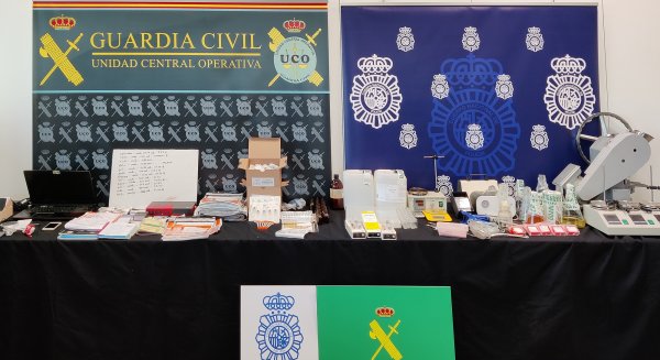 Desarticulada una red dedicada a la fabricación y al tráfico de sustancias dopantes