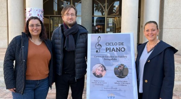 La música de Paula Coronas y Manuel López llega a Rincón de la Victoria