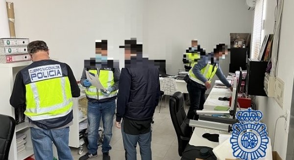Detenido un funcionario del Puerto de Málaga involucrado en corrupción de licitaciones públicas