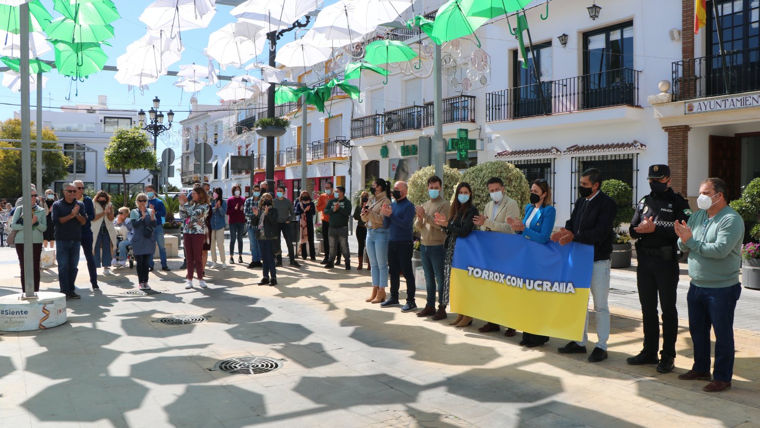 Torrox se solidariza con el pueblo ucraniano