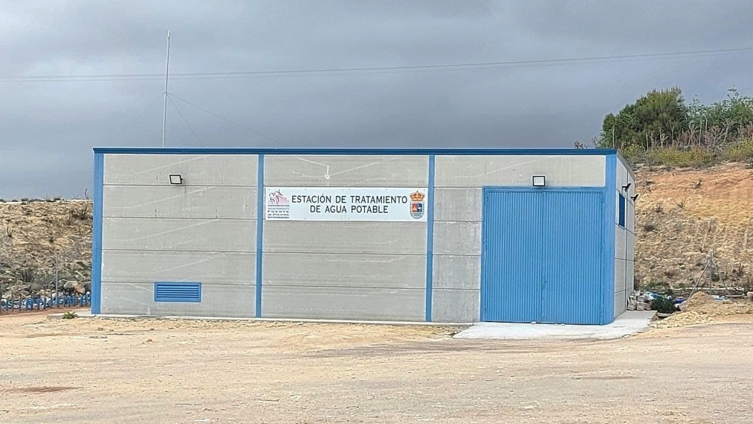 IU exige la dimisión del alcalde de Fuente de Piedra por “introducir agua no potable”