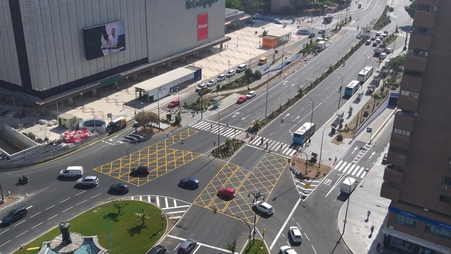 Urbanismo licita la renovación del alumbrado de un tramo de la Avenida de Andalucía