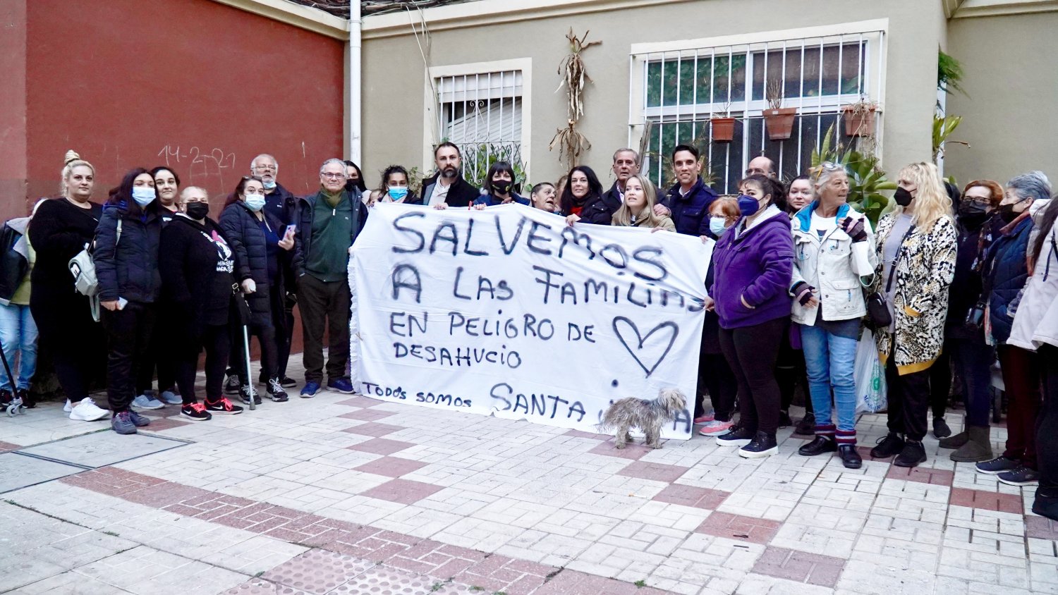 PSOE y Abanico Solidario suman fuerzas para frenar el desahucio de 200 familias en Santa Julia