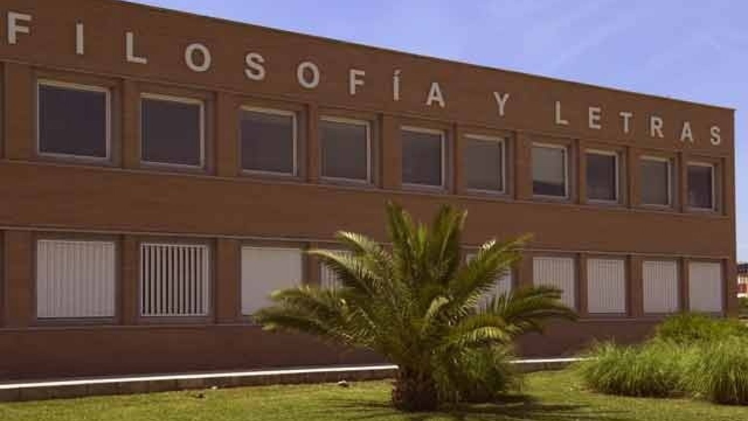 UMA.- Los alumnos de Filosofía y Letras ponen en marcha la revista cultural 'La Letra'