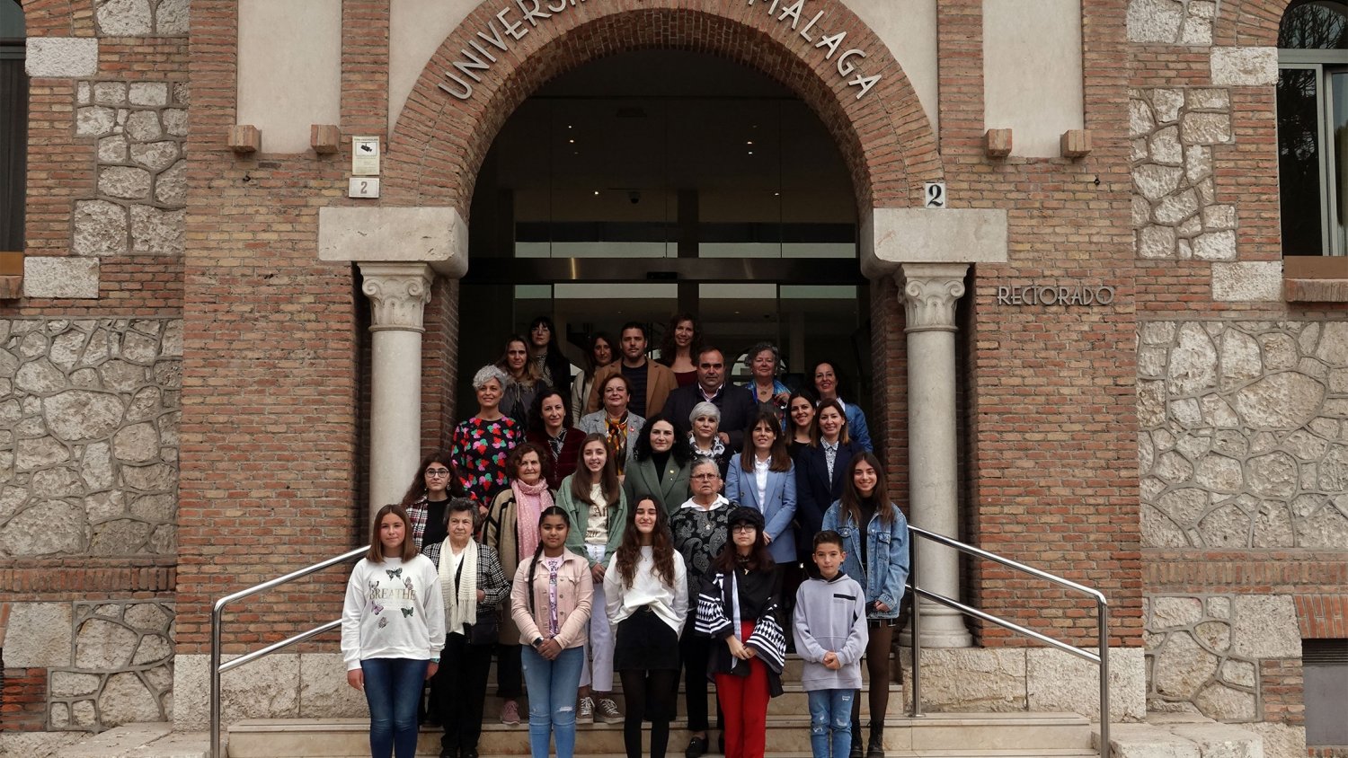 UMA.- El Rectorado acoge la entrega de premios del I Certamen de Dibujo 'Mi mujer rural referente'