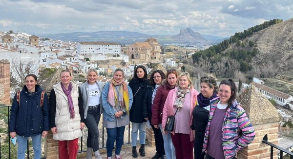 IU llama a las mujeres a asumir su protagonismo en las reclamaciones del 8M