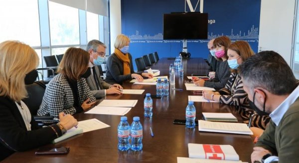 La Diputación, la Junta y el Ayuntamiento se reúnen para coordinar ayuda a los ucranianos
