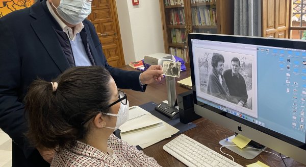 La Fundación María Zambrano digitaliza el archivo fotográfico de la ilustre pensadora
