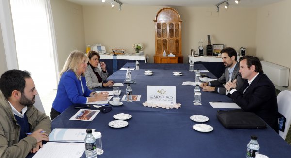 Ángeles Muñoz resalta el potencial de Marbella “para continuar atrayendo inversiones hoteleras