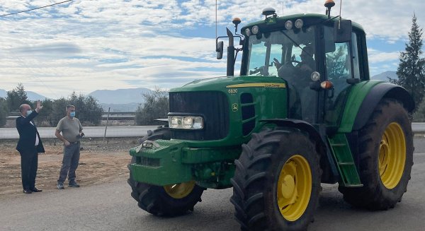 Antequera muestra su apoyo a los agricultores y ganaderos malagueños durante la tractorada