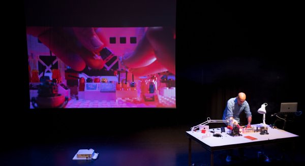 El Teatro Cánovas acoge ‘Prometeo’, un espectáculo para iniciar en la mitología griega