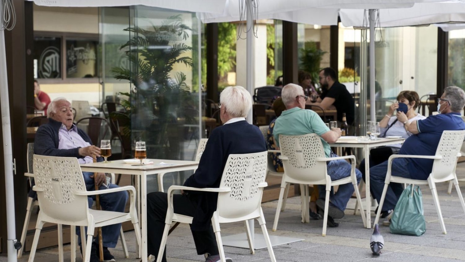El paro baja en Málaga con 1.449 parados menos y aumenta la contratación indefinida