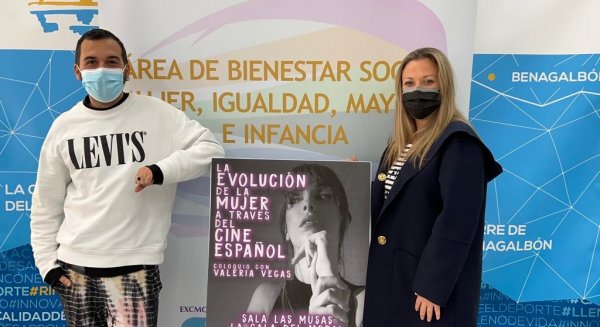 Rincón de la Victoria repasa la evolución de la mujer a través del cine con la periodista Valeria Vegas
