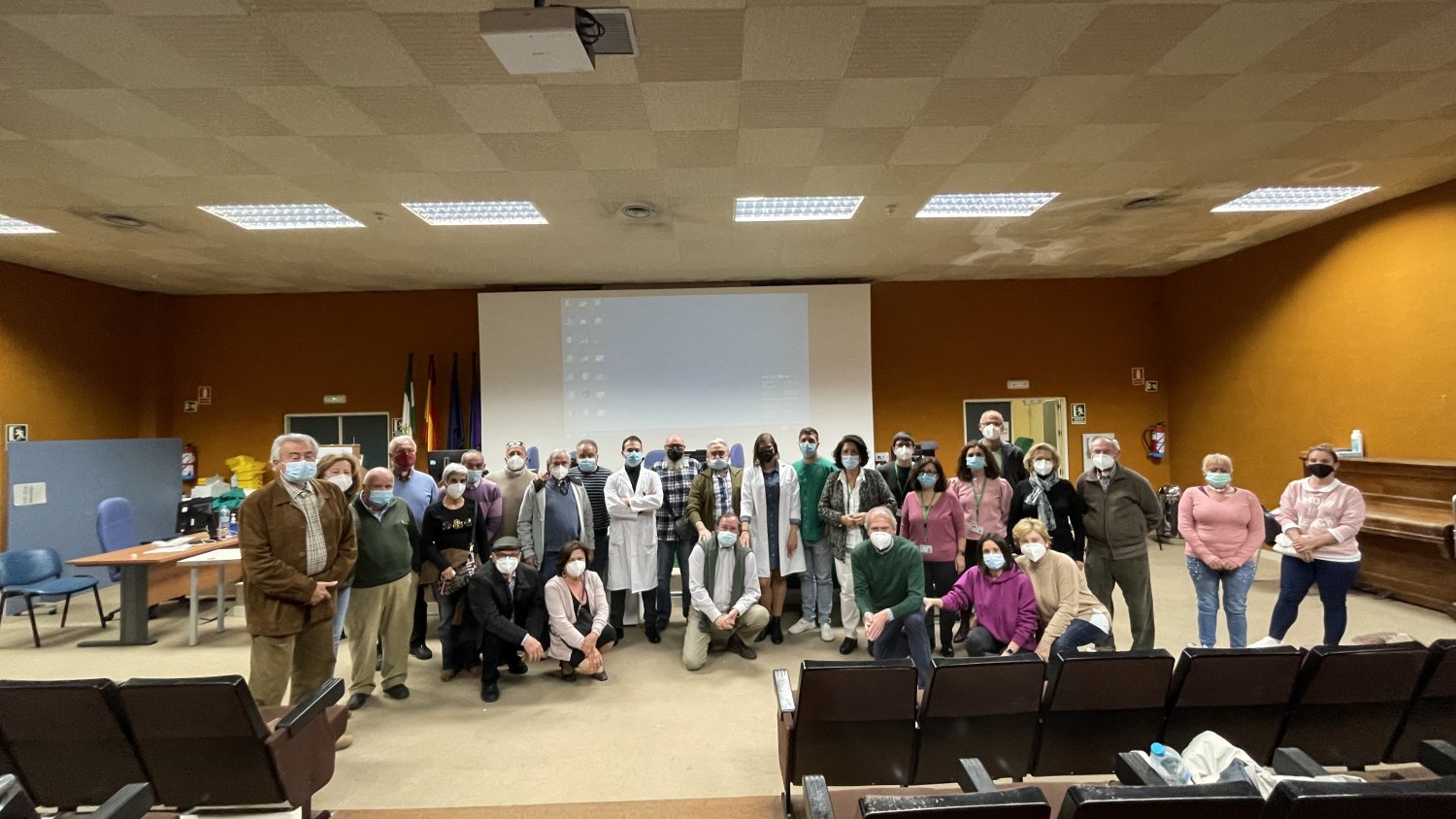 El Hospital Clínico inicia la primera Escuela de Pacientes para el autocuidado del Estoma Traqueal