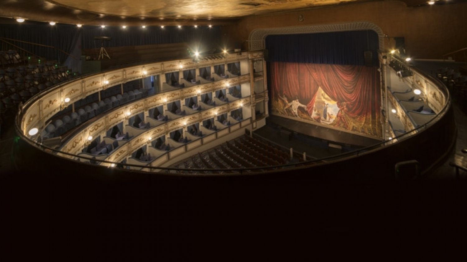 El Teatro Cervantes acoge la Gala del Carnaval de las personas mayores