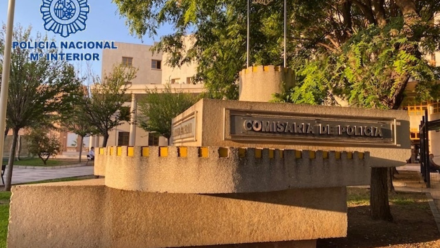 Detenido un fugitivo mientras realizaba un trámite en la Oficina de Documentación de Málaga