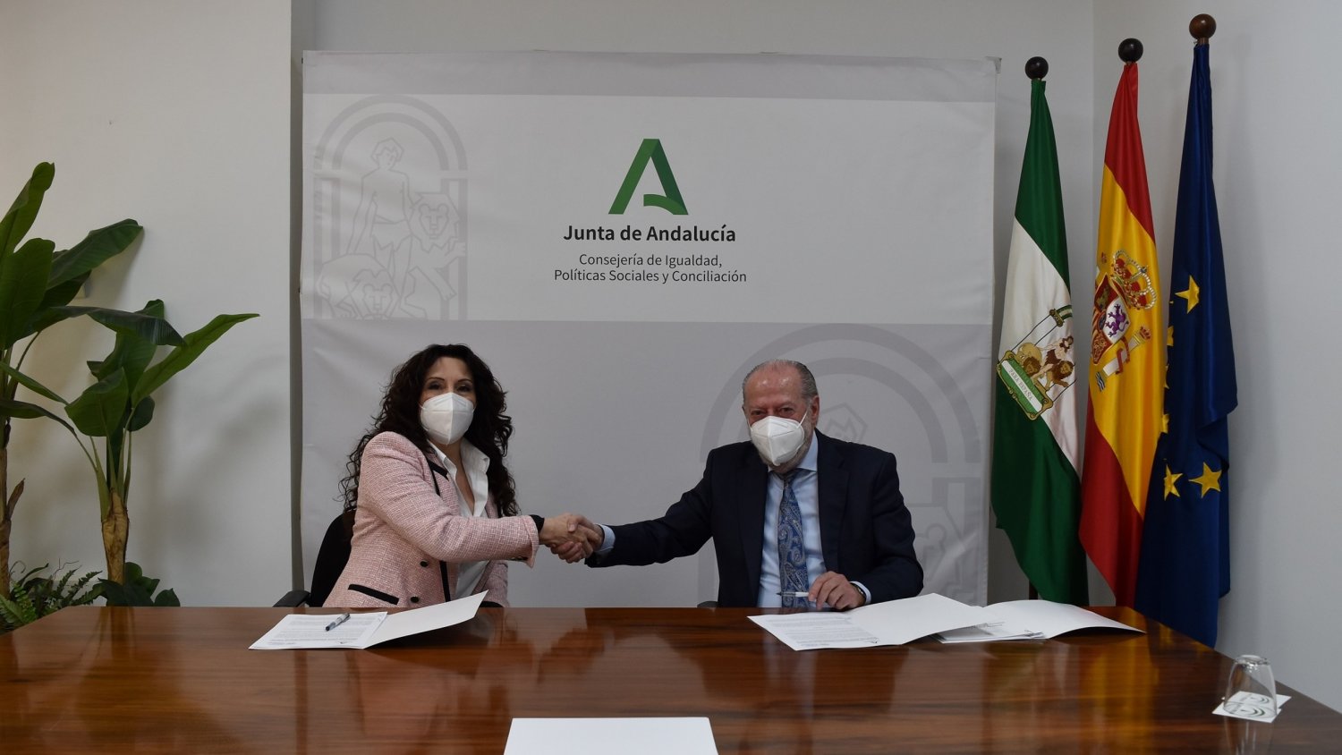 Igualdad y la FAMP refuerzan su colaboración en materia de políticas sociales