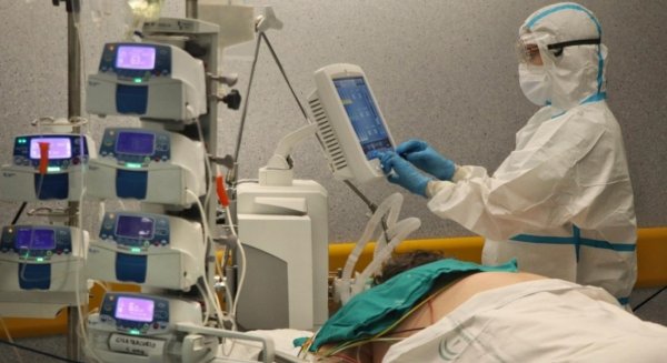 Málaga registra 593 nuevos positivos y cuatro fallecidos en las últimas 24 horas