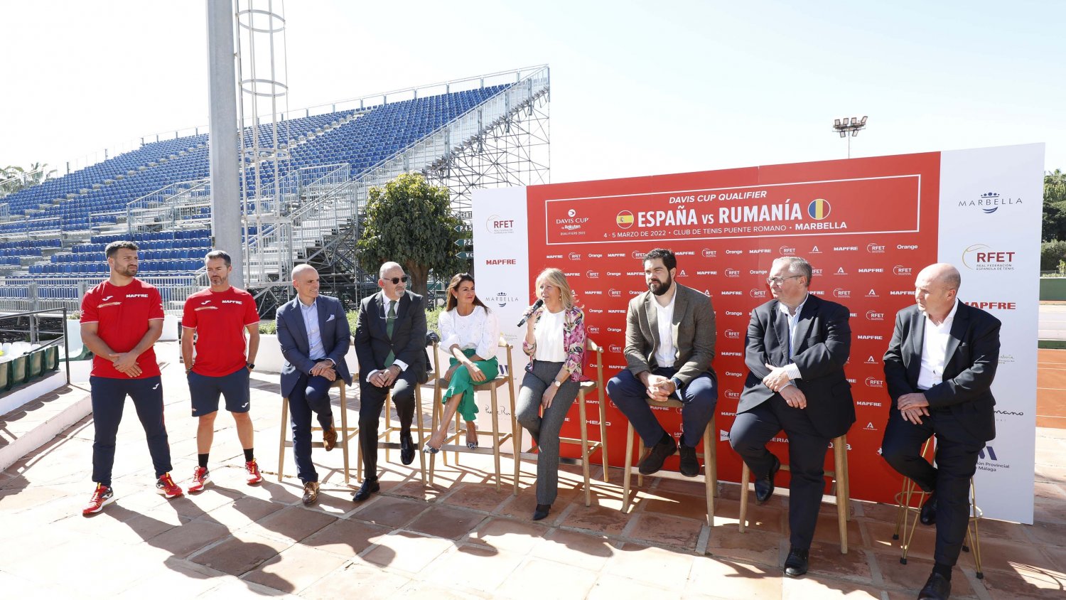 La alcaldesa de Marbella destaca la imagen de la ciudad en la eliminatoria del Qualifier de Copa Davis