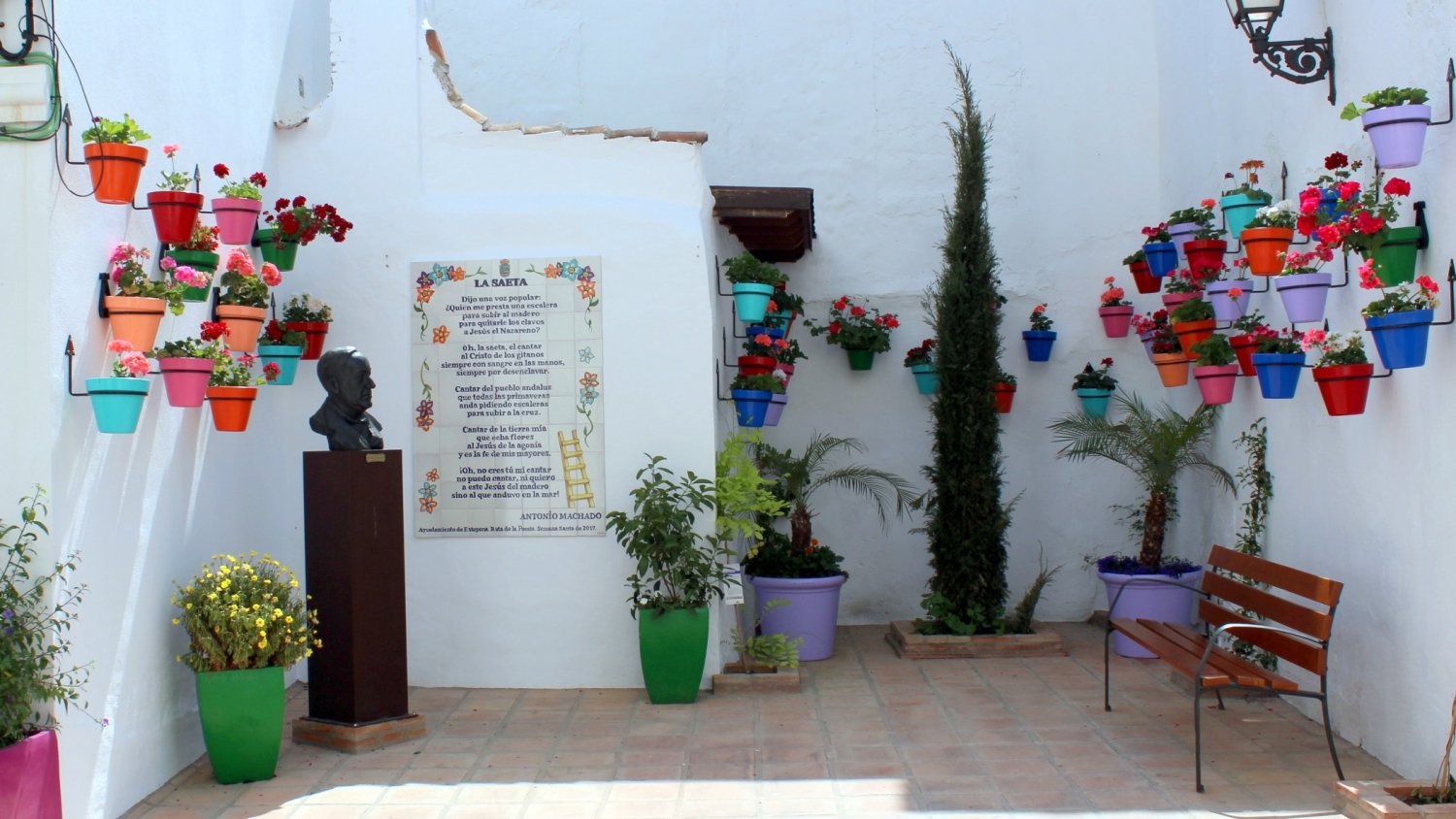 Estepona anuncia que propondrá el 5 de mayo como 'Día de la Poesía'