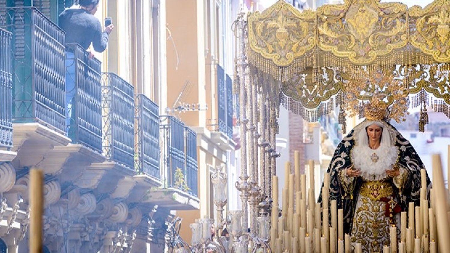 ‘Menudo Tinglao’, la primera revista de pasatiempos sobre la Semana Santa de Málaga