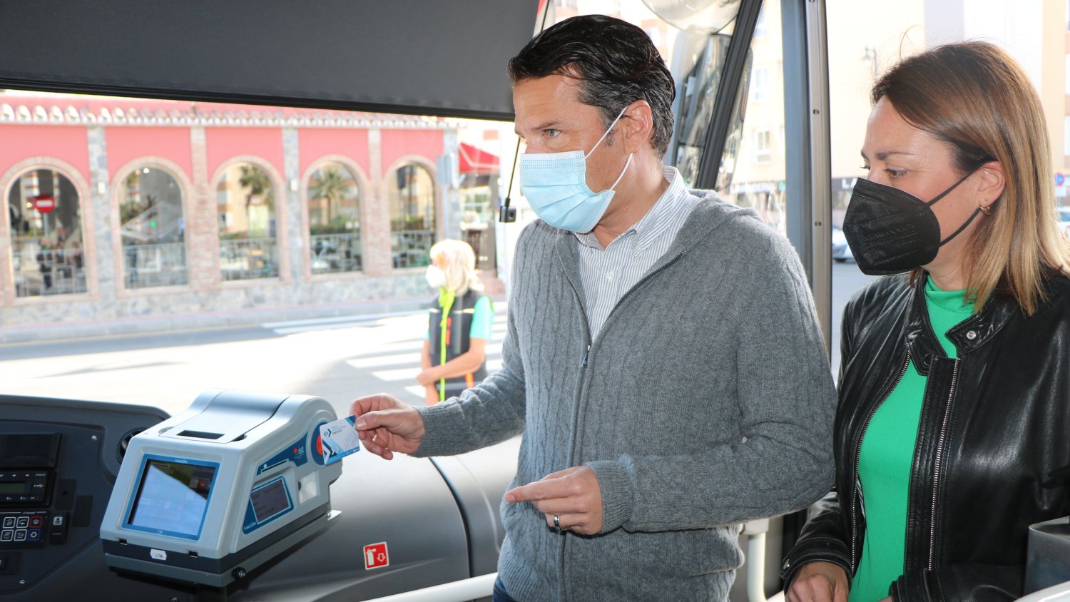 Torrox anuncia el servicio de autobuses gratuito para los residentes