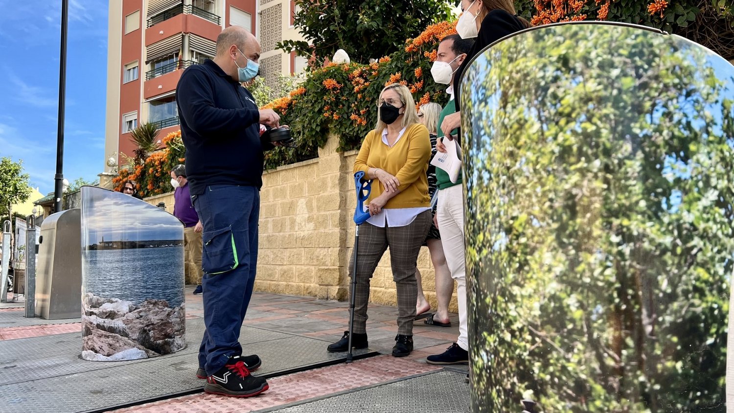 Fuengirola implementa sensores en los contenedores para convertirlos en islas ecológicas inteligentes