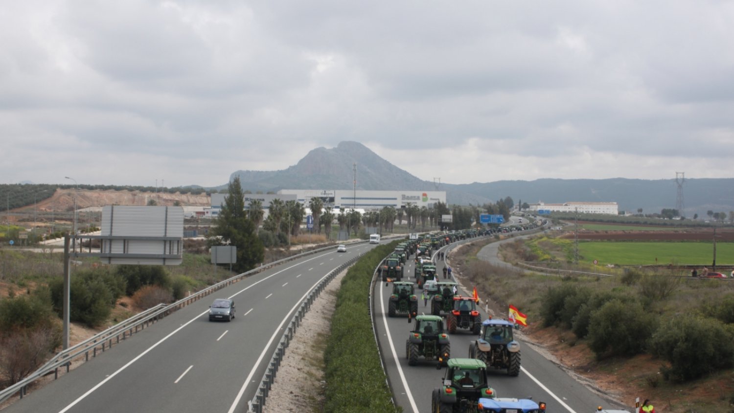 El sector agrario malagueño convoca una tractorada el 3 de marzo