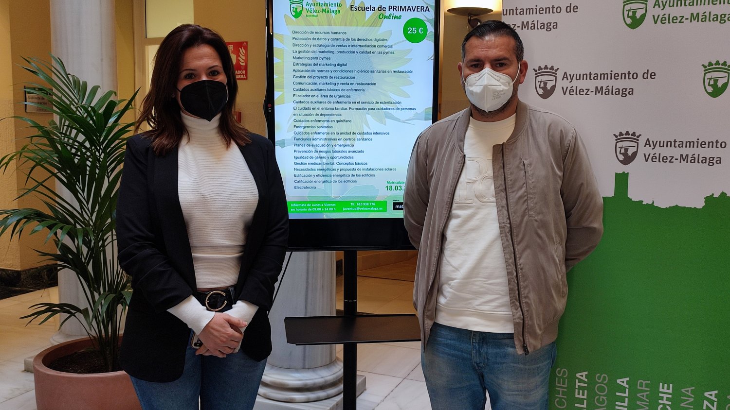 Vélez-Málaga presenta los cursos online de primavera para favorecer la inserción laboral