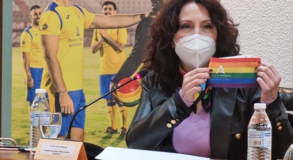 Andalucía llama a “jugar con Orgullo” para combatir la lgtbifobia en el deporte