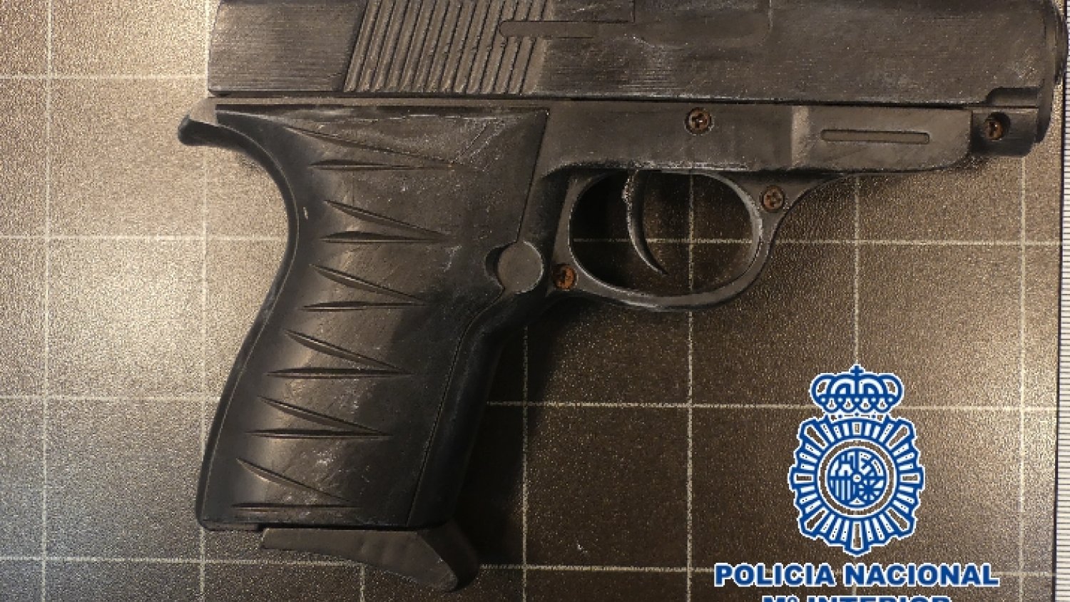 Detenido un hombre por varios asaltos violentos en establecimientos en Estepona