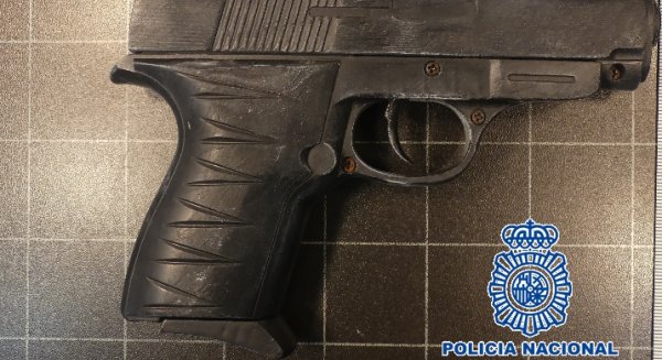 Detenido un hombre por varios asaltos violentos en establecimientos en Estepona
